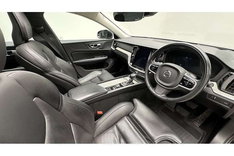 Used Volvo V60 2018 for sale - 77937348: Photo 33