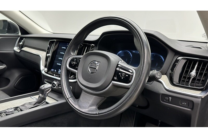 Used Volvo V60 2018 for sale - 77937348: Photo 35