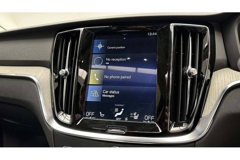 Used Volvo V60 2018 for sale - 77937348: Photo 46