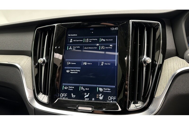 Used Volvo V60 2018 for sale - 77937348: Photo 49