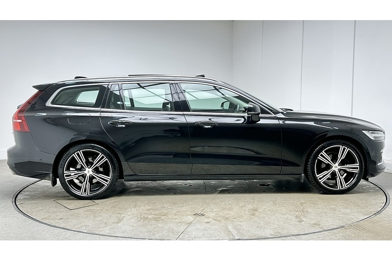 Used Volvo V60 2018 for sale - 77937348: Photo 5