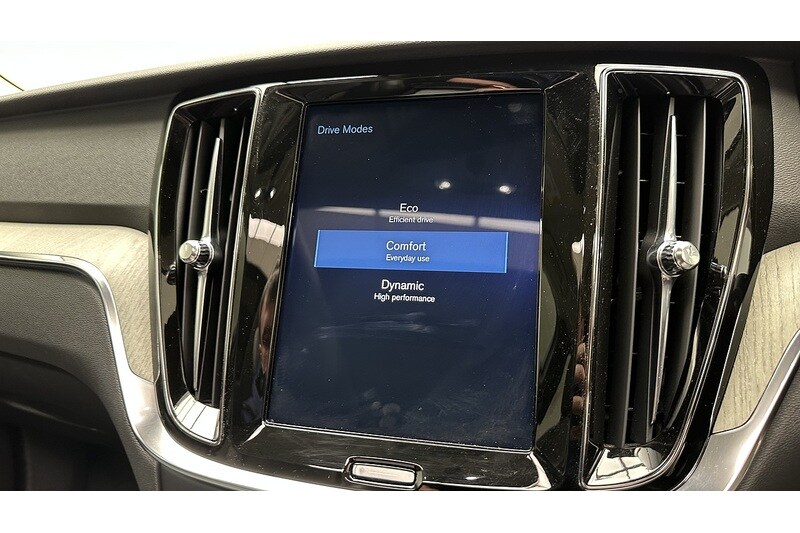 Used Volvo V60 2018 for sale - 77937348: Photo 50