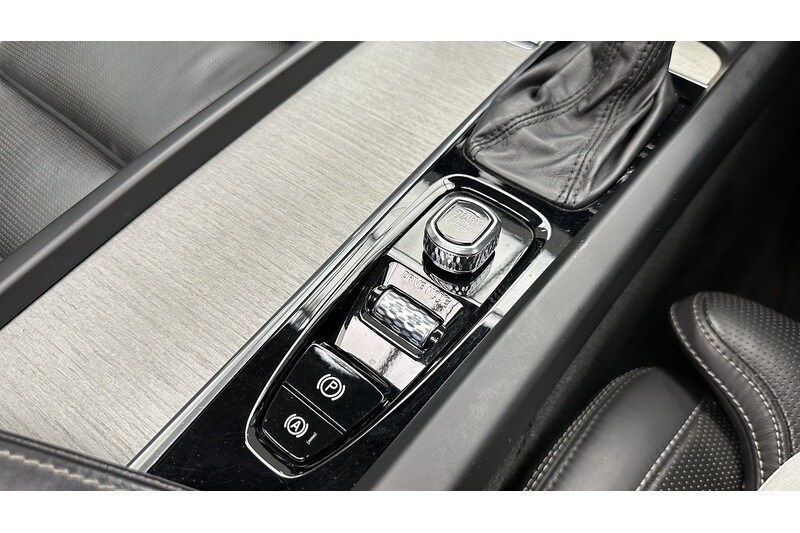 Used Volvo V60 2018 for sale - 77937348: Photo 54