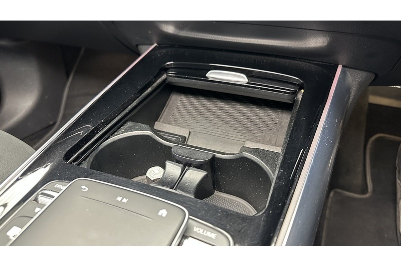 Used Mercedes-Benz EQA 2022 for sale - 76784325: Photo 59