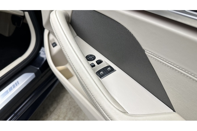 Used BMW 8 Series 2019 for sale - 77172730: Photo 32