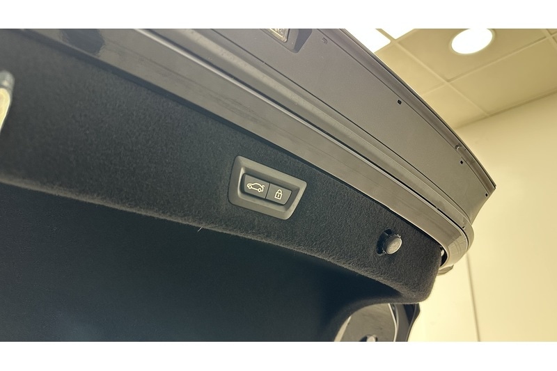 Used BMW 8 Series 2019 for sale - 77172730: Photo 61