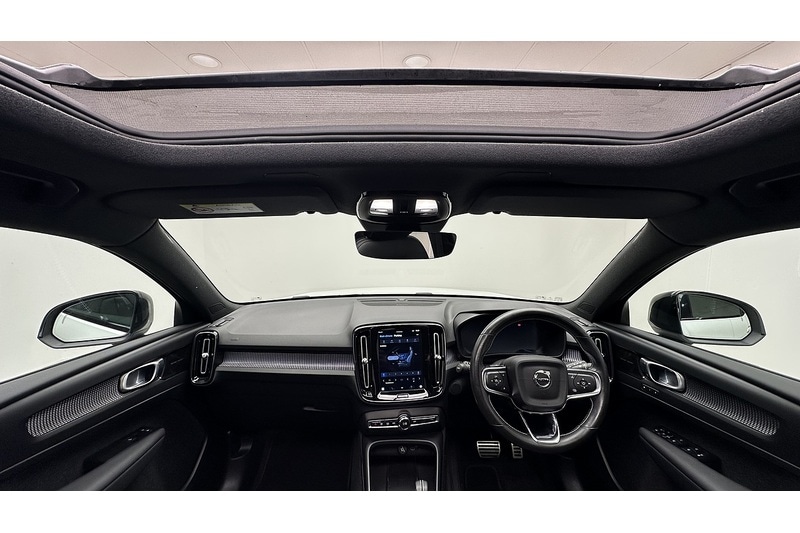 Used Volvo XC40 2021 for sale - 77437764: Photo 2