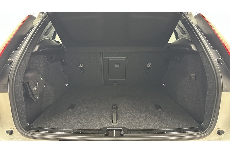 Used Volvo XC40 2021 for sale - 77437764: Photo 58