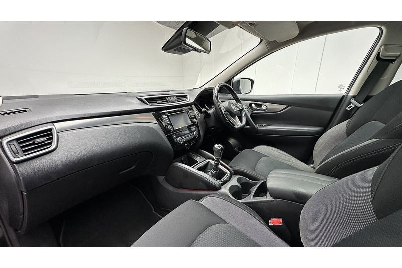 Used Nissan Qashqai 2018 for sale - 77118178: Photo 18