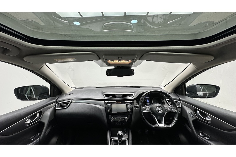 Used Nissan Qashqai 2018 for sale - 77118178: Photo 2