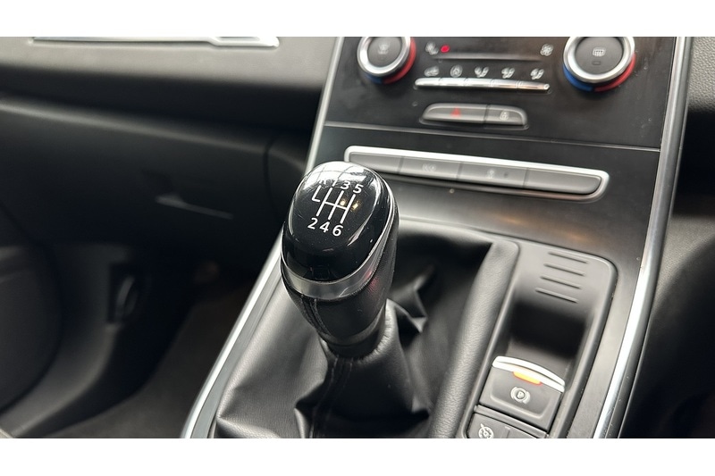 Used Renault Scenic 2019 for sale - 76784421: Photo 42