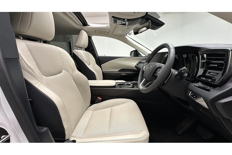 Used Lexus RX 2023 for sale - 77370243: Photo 33