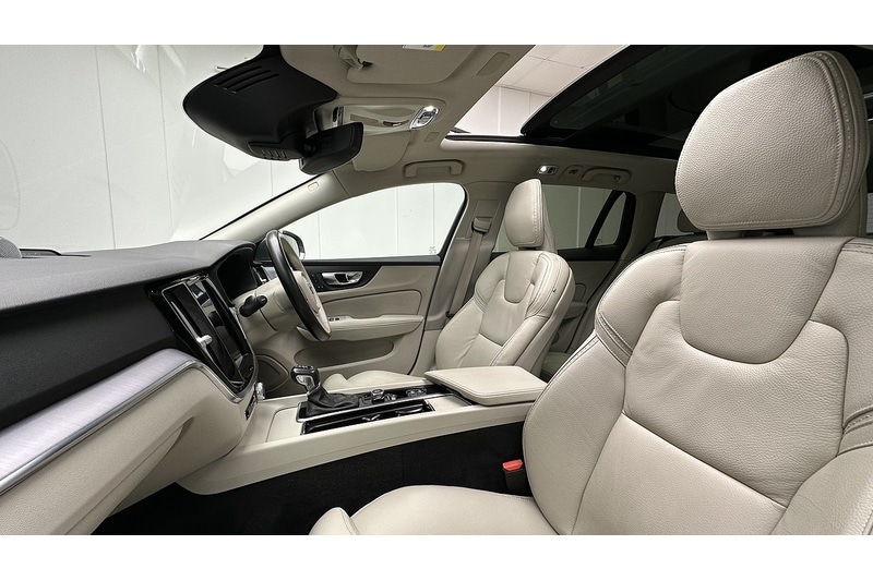 Used Volvo V60 2019 for sale - 76784300: Photo 26