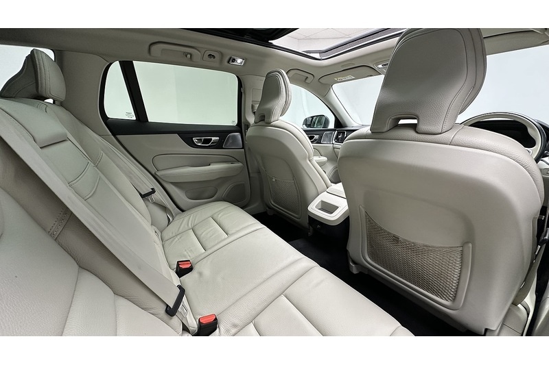 Used Volvo V60 2019 for sale - 76784300: Photo 31