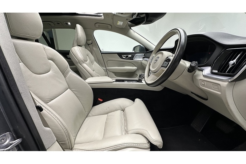 Used Volvo V60 2019 for sale - 76784300: Photo 33