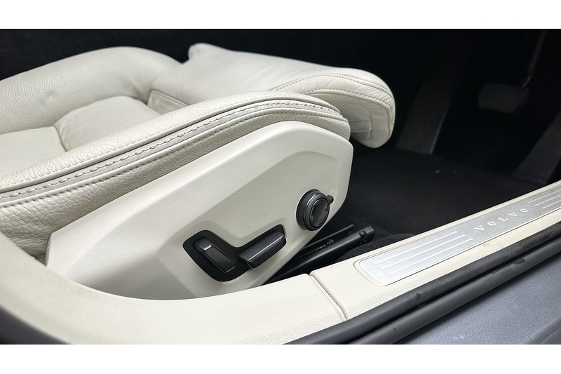 Used Volvo V60 2019 for sale - 76784300: Photo 40