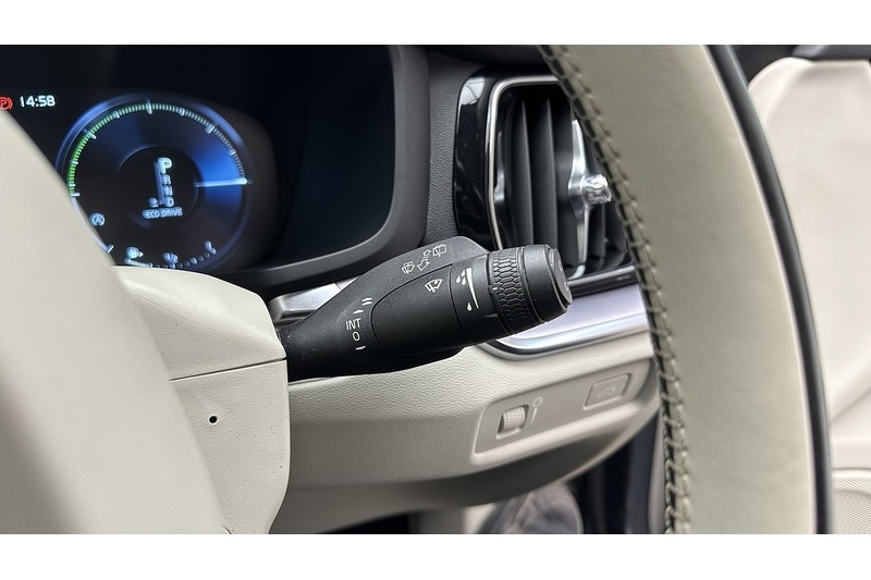 Used Volvo V60 2019 for sale - 76784300: Photo 44