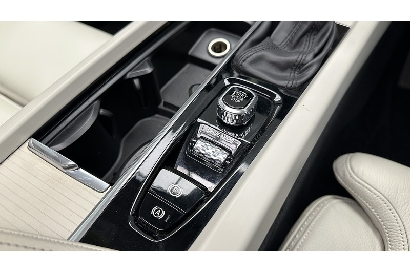 Used Volvo V60 2019 for sale - 76784300: Photo 56