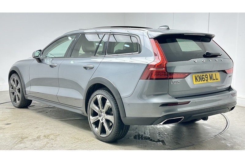 Used Volvo V60 2019 for sale - 76784300: Photo 7