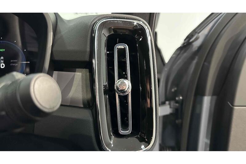 Used Volvo C40 2023 for sale - 76784307: Photo 41