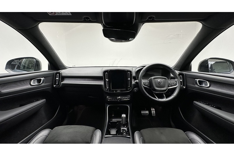 Used Volvo XC40 2021 for sale - 77437773: Photo 2