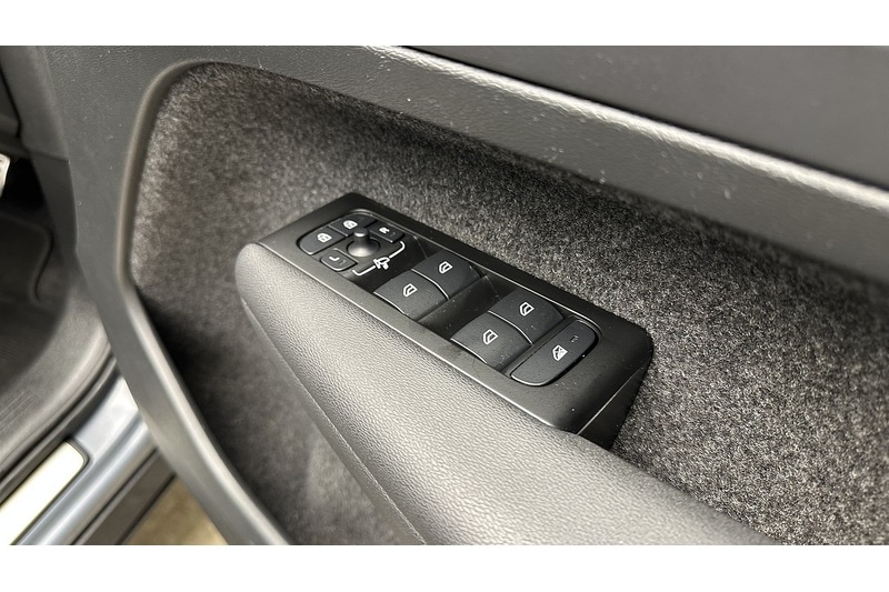 Used Volvo XC40 2021 for sale - 77437773: Photo 33