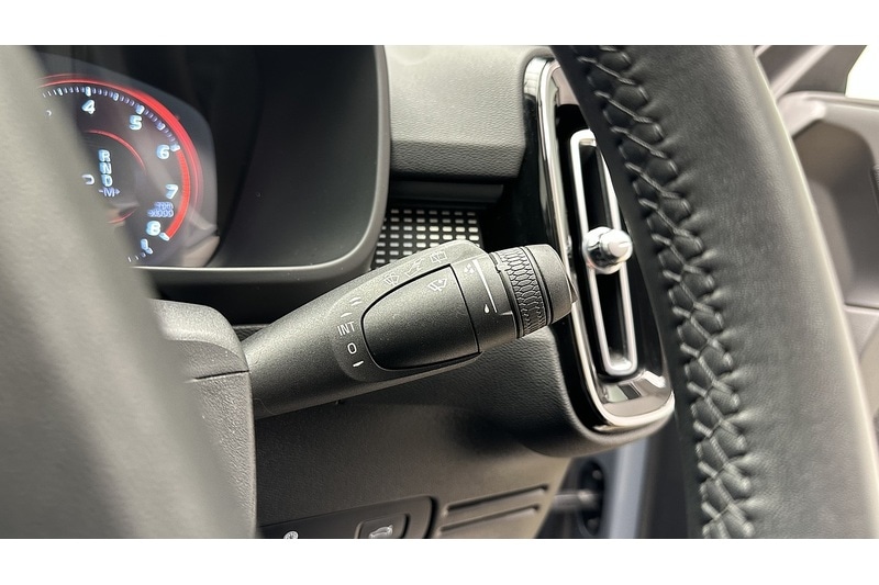 Used Volvo XC40 2021 for sale - 77437773: Photo 37