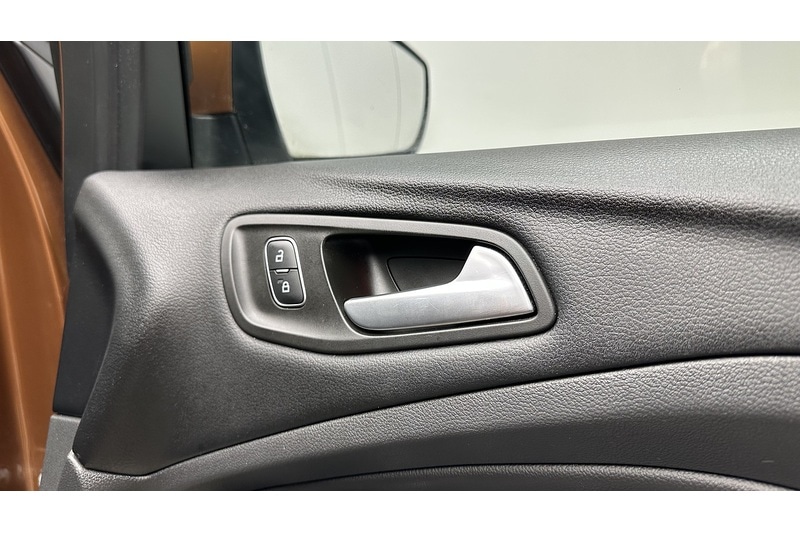 Used Ford Kuga 2018 for sale - 76784363: Photo 39