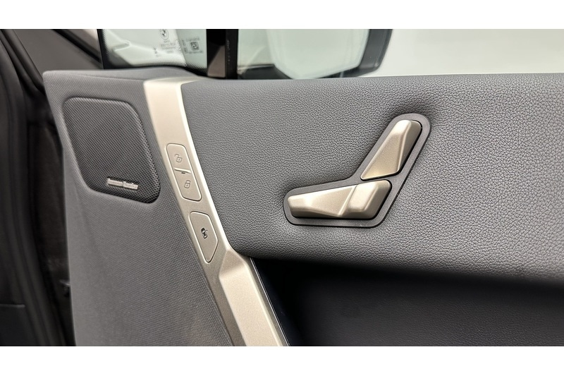 Used BMW iX 2022 for sale - 77850923: Photo 37