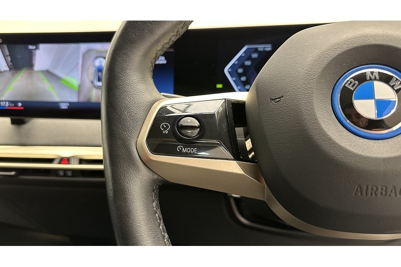 Used BMW iX 2022 for sale - 77850923: Photo 42