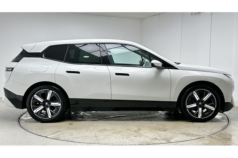 Used BMW iX 2022 for sale - 77850923: Photo 5