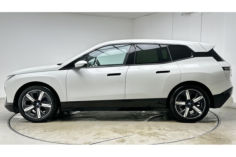 Used BMW iX 2022 for sale - 77850923: Photo 7