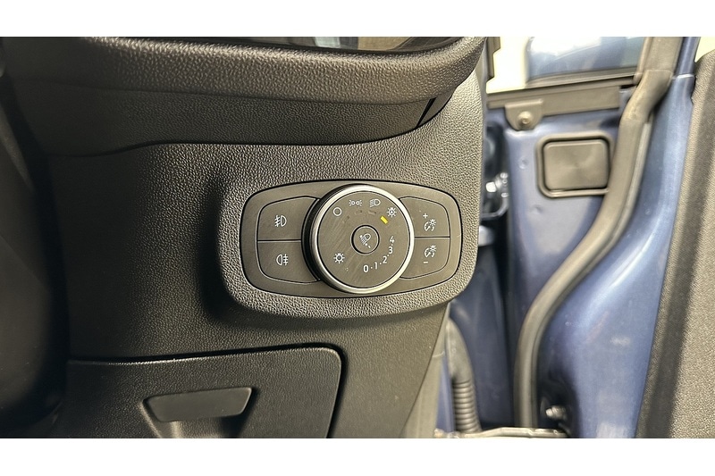 Used Ford Fiesta 2019 for sale - 76784470: Photo 32