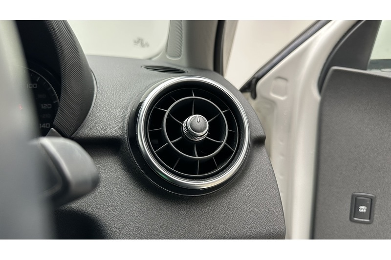 Used Audi A1 for sale - 77062109: Photo 28