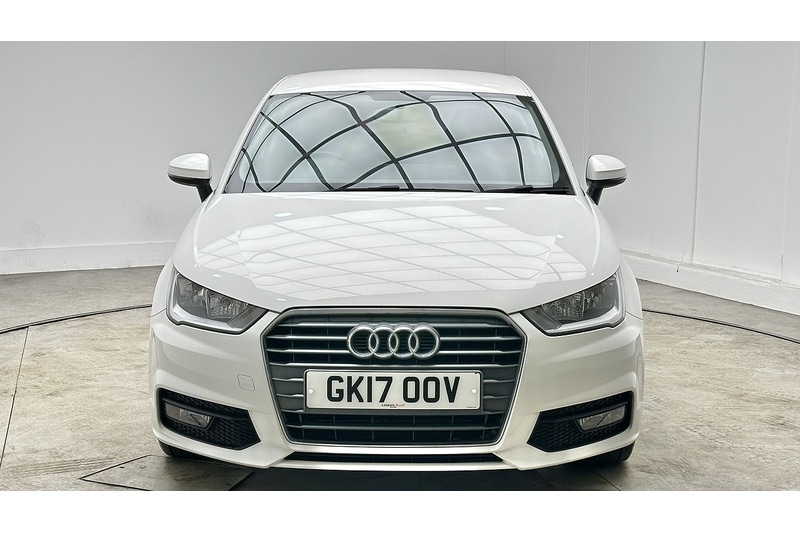 Used Audi A1 for sale - 77062109: Photo 4