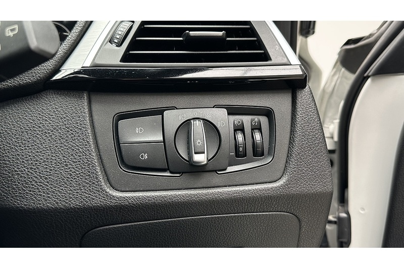 Used BMW 3 Series 2018 for sale - 76784333: Photo 35