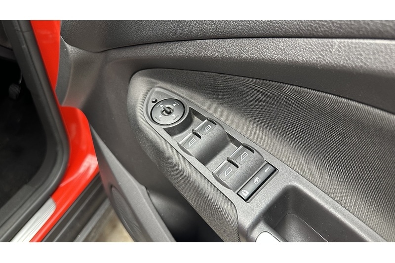 Used Ford C-Max 2018 for sale - 77530316: Photo 30