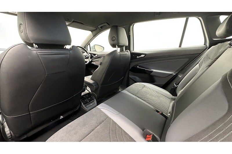 Used Volkswagen ID.4 2023 for sale - 78197505: Photo 24