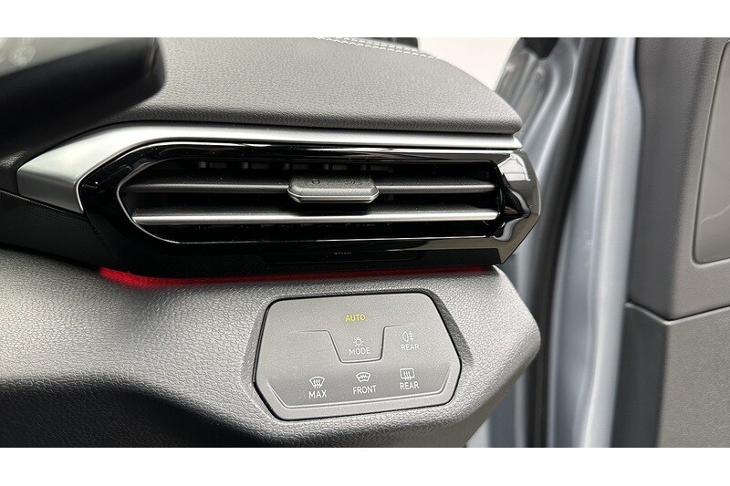 Used Volkswagen ID.4 2023 for sale - 78197505: Photo 32