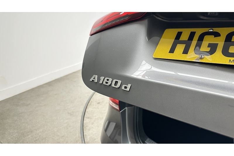 Used Mercedes-Benz A-Class 2018 for sale - 76784485: Photo 16