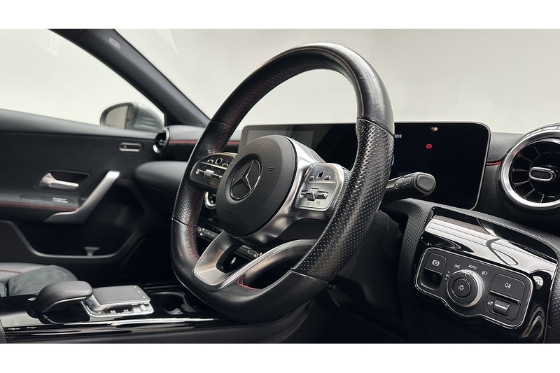 Used Mercedes-Benz A-Class 2018 for sale - 76784485: Photo 30