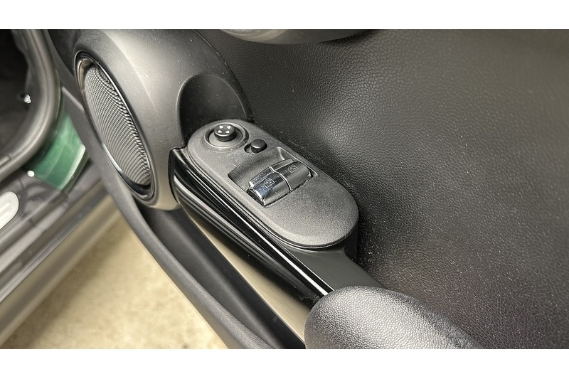 Used MINI Hatch 2018 for sale - 77968006: Photo 27