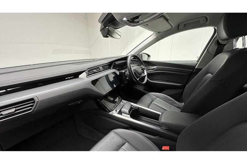 Used Audi Q8 2023 for sale - 76784537: Photo 22