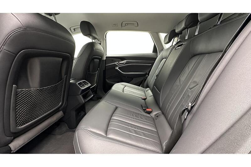 Used Audi Q8 2023 for sale - 76784537: Photo 23