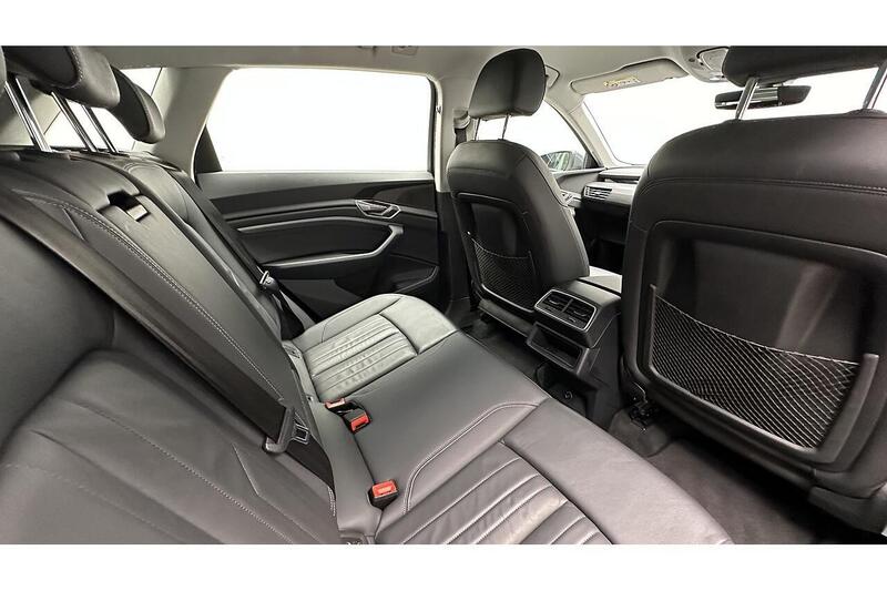 Used Audi Q8 2023 for sale - 76784537: Photo 27