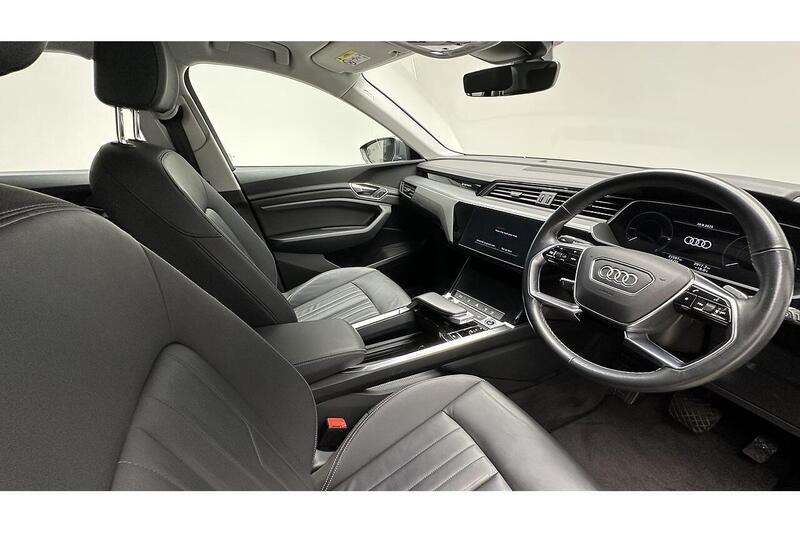 Used Audi Q8 2023 for sale - 76784537: Photo 29