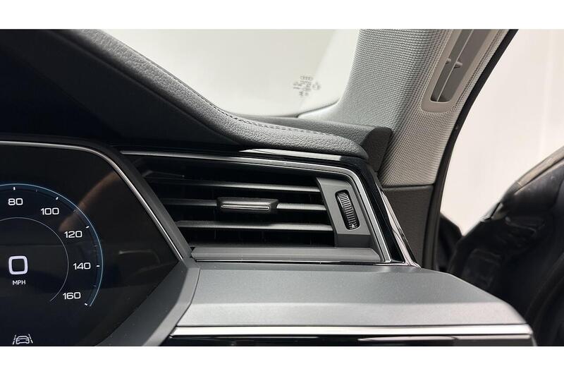 Used Audi Q8 2023 for sale - 76784537: Photo 35