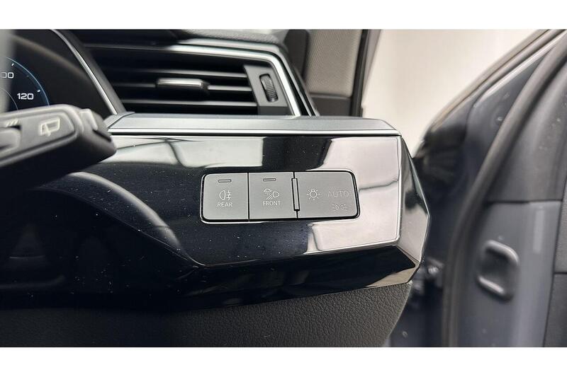 Used Audi Q8 2023 for sale - 76784537: Photo 36