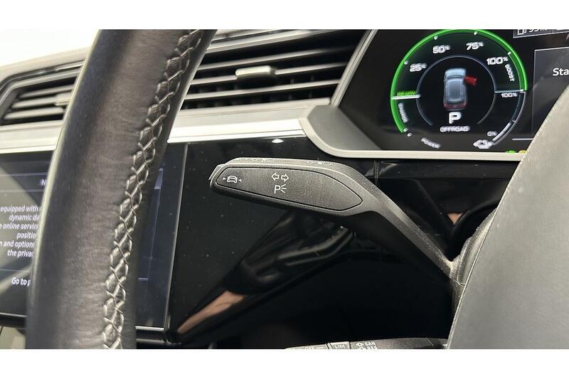 Used Audi Q8 2023 for sale - 76784537: Photo 38