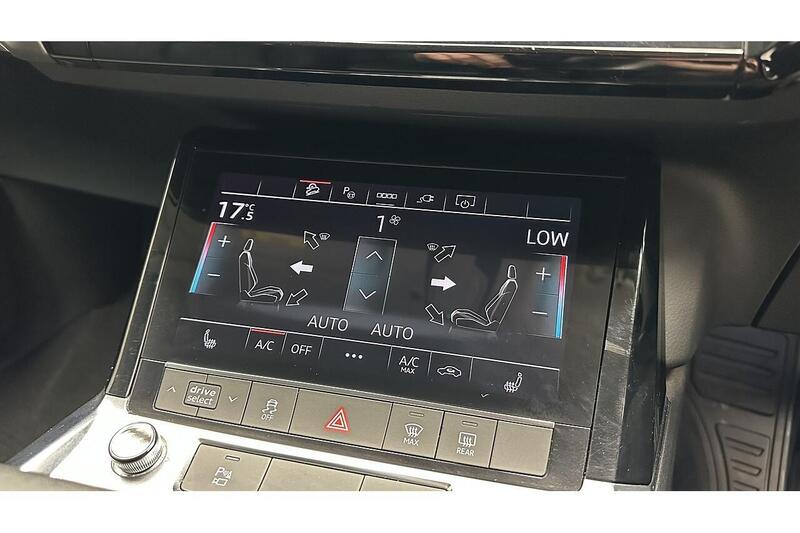 Used Audi Q8 2023 for sale - 76784537: Photo 52